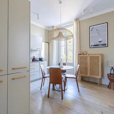 Apartment Le Windsor Confortable Pour Un Sejour Au Calme En Centre-ville *